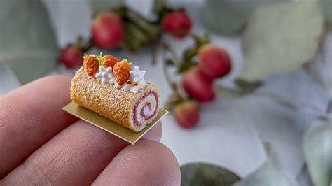 Miniature Strawberry Shortcake Roll 🍓 Miniature Food Polymer Clay