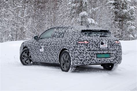 New ds 4 family hatchback will try to beat established premium rivals by focusing on comfort and technology. 2021 DS4 Spied for the First Time, Looks Like Hybrid ...