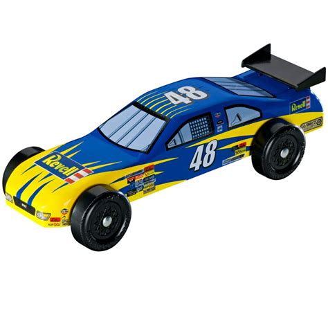If your don t have time to cut your own car we have a wide variety of pre cut cars that are all bsa legal. Revell® Pinewood Derby® Stock Car Trophy Series Kit