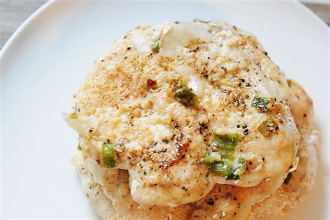 Sprinkle a heaping ½ teaspoon of dried basil, 1//2 teaspoon of oregano and ¼ teaspoon garlic powder over one side of chicken breasts. Simply Gourmet: Seasoned Chicken Breast