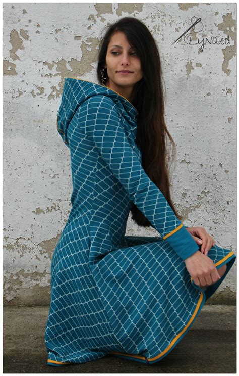 Die meisten schnittmuster sind auf einem bogen gleich mit mehreren größen ausgelegt. Missy nähen, Kleid nähen, Kapuze, Melians kreatives ...