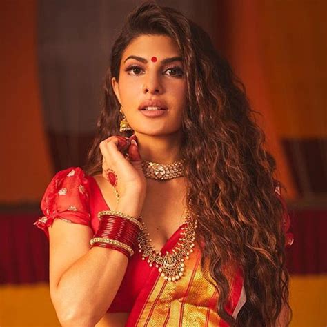 Share 162 Jacqueline Hairstyle In Kick Best Dedaotaonec