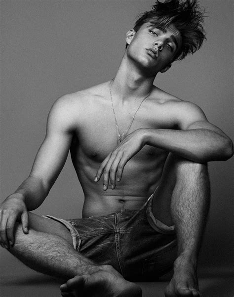 Matthew Pollock Model Superbe Connecting Fashion Talents