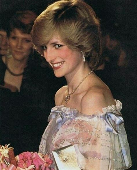 Pin By Zara On Queen Of Hearts Princess Diana Hair Princess Diana