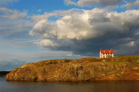 Ein liegestuhl mit wolldecke auf der eigenen seeterrasse, den kräftigen nordseewind. Haus am Meer Foto & Bild | north america, canada, the east ...