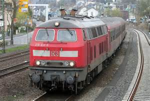 Die Mit Led Scheinwerfern Ausgerüstete 218 412 5 Zieht Die Rb Hunsrückbahn Von Boppard Hbf Nach