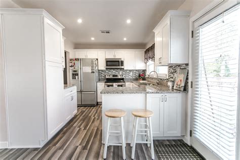 Your guide to trusted bbb ratings, customer reviews and bbb accredited businesses. Kitchen Remodel Andrews Blvd, Hampton, VA - Modern - Kitchen - Other - by The Remodeling Company