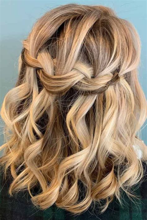 25 Charming Mother Of The Bride Hairstyles To Beautify The
