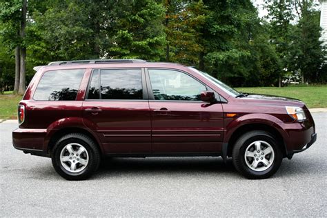 Find out what your car is really worth the 2007 honda pilot seats eight passengers. 2007 Honda Pilot - Pictures - CarGurus