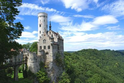 Dem zeppelin auf der spur, oder mit einer seilbahn bergauf, oder vielleicht in ein märchenschloss auf luftigem gipfel. Guide du Bade-Wurtemberg - Allemagne - Eupedia