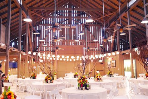 Located in southern california and offering lodging, we are accessible to brides and groups ranging from los angeles to the inland empire to san diego to las vegas. Barn Wedding venues in Southern California