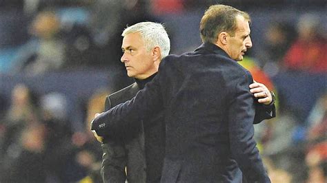 Pelatih kepala juventus massimiliano allegri memahami betul rivalitas dengan inter milan namun menyebut duel lawan young boys di liga champions lebih penting dari derby d'italia. Allegri: "Il ko ci fara' bene". E Mourinho provoca ...