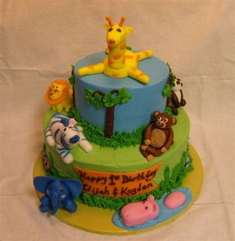 Choice of raspberry or chocolate filling. Giraffe Cake Asda