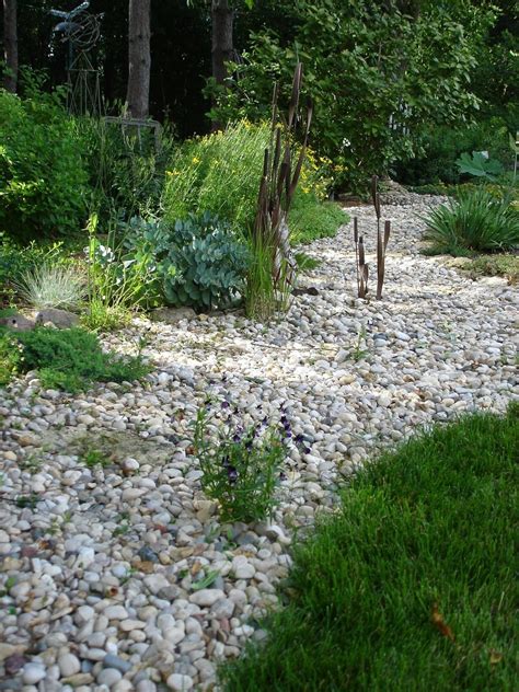 How To Use Rocks To Make Your Garden Design More Interesting