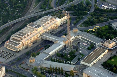 Even now berlin's icc would not look out of place on the satellite of elysium in neil blomkamp's you can also find a raft of images of the schülers' other berlin masterpiece, the bierpinsel, all over the net. Bildergalerie: ICC Berlin: Sie nannten es Raumschiff ...