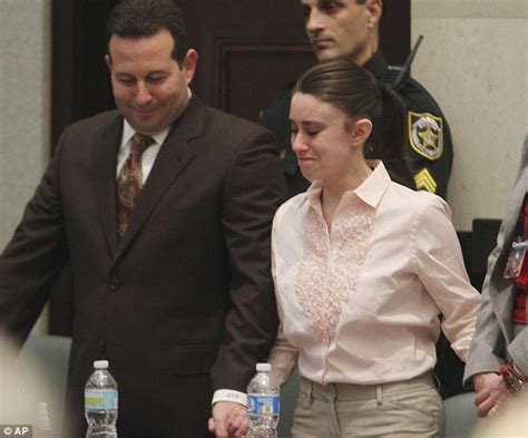 Casey Anthony Verdict Not Guilty Mother To Make A Fortune From Media Interviews Daily Mail Online