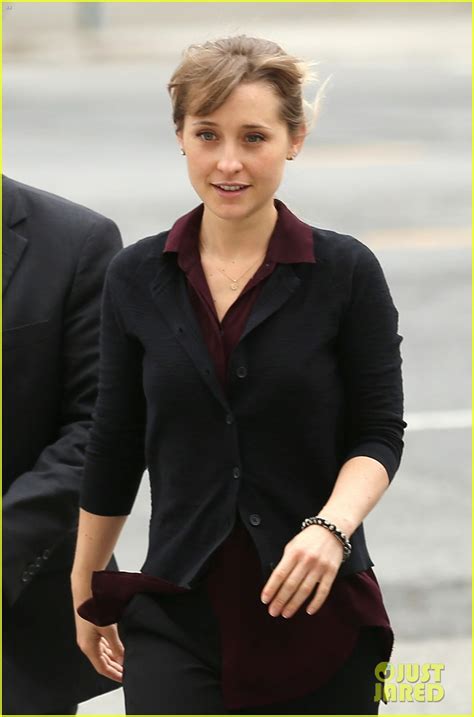 Smallvilles Allison Mack Pleads Guilty In Nxivm Sex Cult Case Photo 4269356 Pictures Just