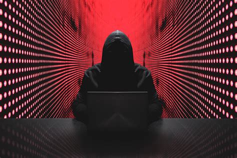Anonymous Hacker Con El Portátil Delante De Ciberseguridad De Código