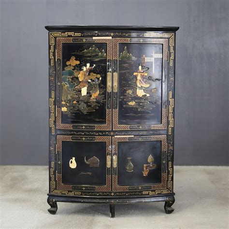 Chinese Corner Cabinet In Black Lacquer And Hard Stones 1920 126383