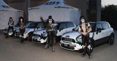 The station is owned by roser communications and plays a chr format playing mostly todays hit music. KISS MINI Countryman Vehicles Raise $129,000 for UNICEF ...