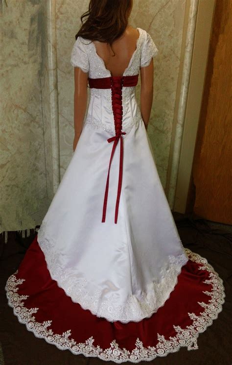 Check spelling or type a new query. Wedding Gown with Red Trim - Back | Red white wedding ...