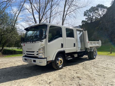 4x2 Double Cab Toolbox Tippers