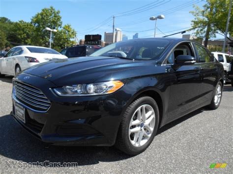 2014 Ford Fusion Se In Deep Impact Blue Photo 7 139733