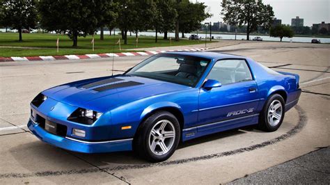 5 Reasons To Buy A Chevy Camaro Iroc Z28 Today