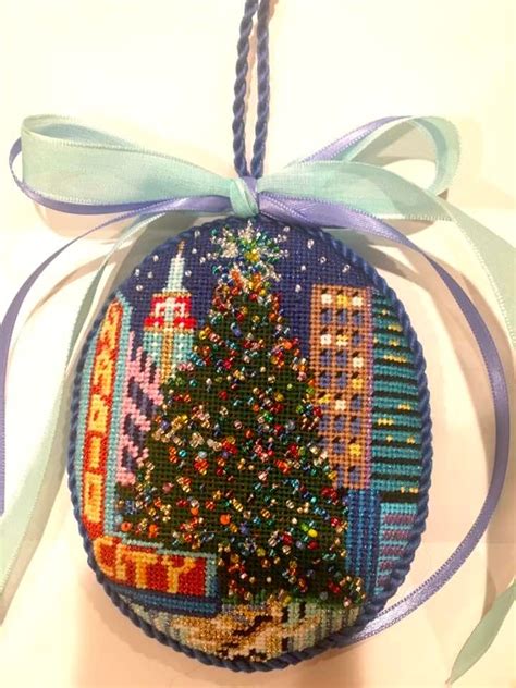 Needlepoint christmas ornaments, Needlepoint christmas, Needlework
