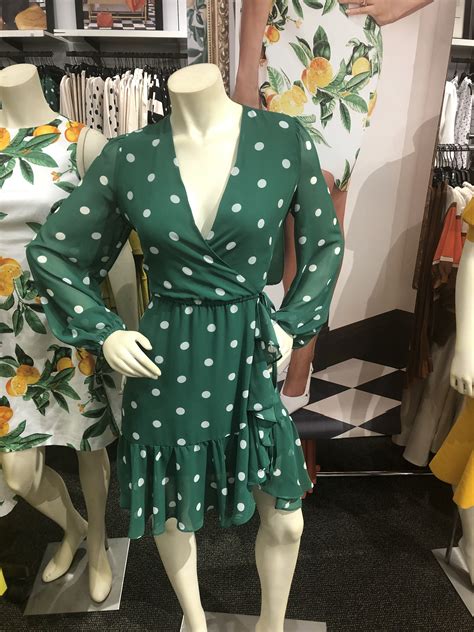 Free delivery and returns on ebay plus items for plus members. Pin by EbeleBianca on Simply Modesty in 2020 | Fashion ...
