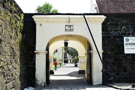 Mengenal Dan Menjelajahi Benteng Fort Rotterdam Makassar