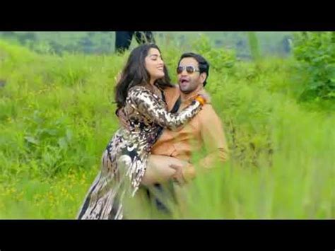 Dinesh Lal Yadav Amrapali Dubey Hot Kissing Video Scene