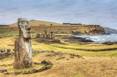 HD Wallpaper Easter Island Isla De Pascua Moai Rano Raraku