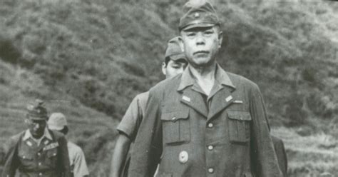 —leftenan jeneral a.e percival menyerah diri kepada jeneral yamashita di kelnali sebagai harimau malaya di. Pengajian Malaysia - Pendudukan Jepun Di Malaysia
