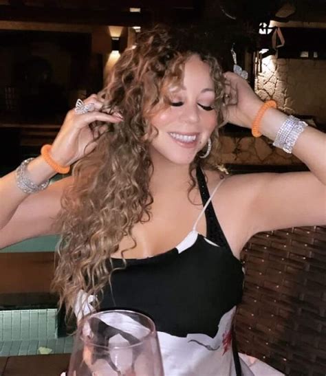 Mariah Carey Hot Pictures Bikini And More 62 Photos Page 2 Of 7
