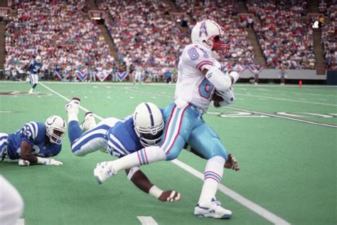 Ernest Givins 81 Of The Houston Oilers Runs With The Ball After A