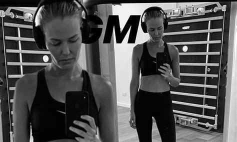 Lara Bingle Hits The Gym In A Crop Top Amid Rumours Shes Expecting Her