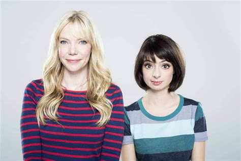 Raunchy But Sweet Garfunkel And Oates Take The Straz Rock At Night