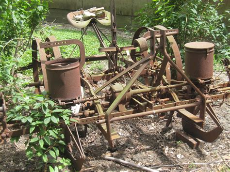 Two Row Corn Planter Antique Tractors Old Tractors Tractor Implements