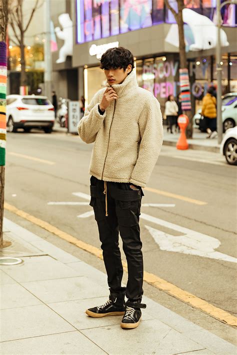 3rd Winter Of December 2018 Men’s Street Style In Seoul écheveau 남성 스트리트 스타일 겨울 남성 의상 한국 패션 남자