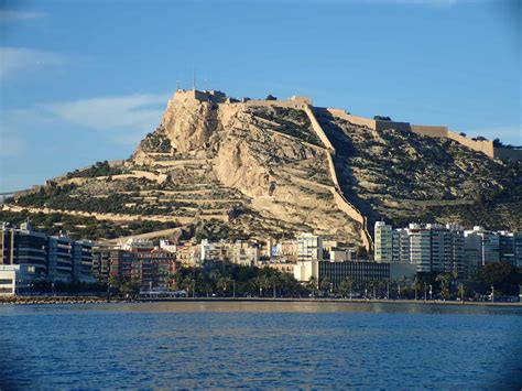 Castillo de santa bárbara (pl) castillo en alicante , españa (es); castillo santa barbara - Enamorados de Alicante