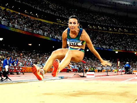 atletismo o salto educaÇÃo fÍsica na mente