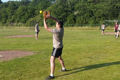Dem 15:3 zum auftakt gegen kroatien ließen sie am frühen montagabend ein 7:0 gegen polen folgen. „Softball spielen" stärkt Teamgeist - Schäper ...
