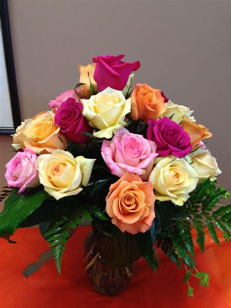 Beautiful Multi Colored Rose Bouquet Allen S Flowers Inc Columbia Mo Rose Bouquet Bouquet