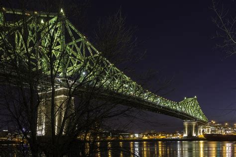 Jacques Cartier Bridge Ombrages
