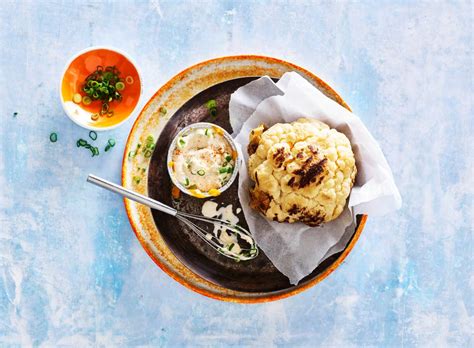 Hele bloemkool van de barbecue recept Allerhande