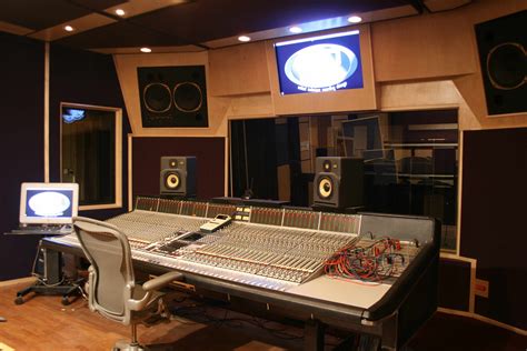 Beautiful Recording Studio | Recording studio design, Recording studio, Studio layout