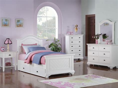 Create your ideal bedroom with furniture from dream home interiors! Youth bedroom furniture for girls | Hawk Haven