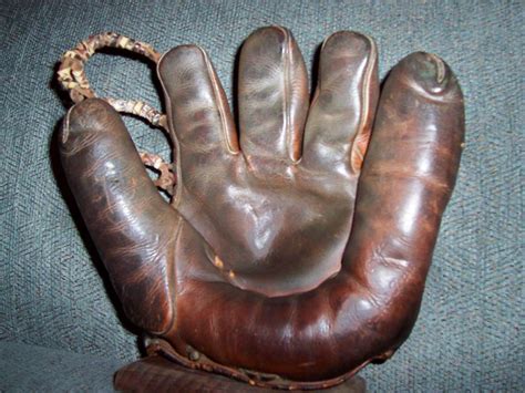 Red Rolfe Rawlings Rr Front Rawlings Baseball Glove Collector