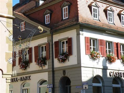 Castell ist eine unterfränkische gemeinde im weinlandkreis kitzingen. Volkach